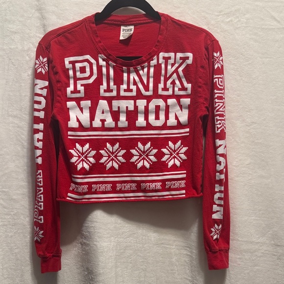 PINK Victoria's Secret Tops - PINK Victoria's Secret Red Snowflake Crop Top